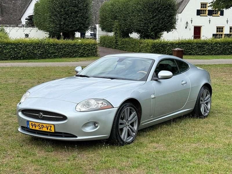 Zilver Gebruikt 2006 Jaguar XK Coupé | € 18.950 (Goede deal) - Afbeelding 1/4