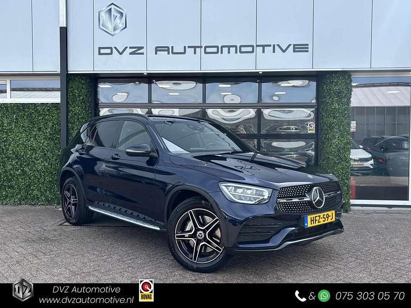 Blauw Gebruikt 2021 Mercedes GLC300 AMG SUV | € 36.950 (Eerlijke prijs) - Afbeelding 1/4