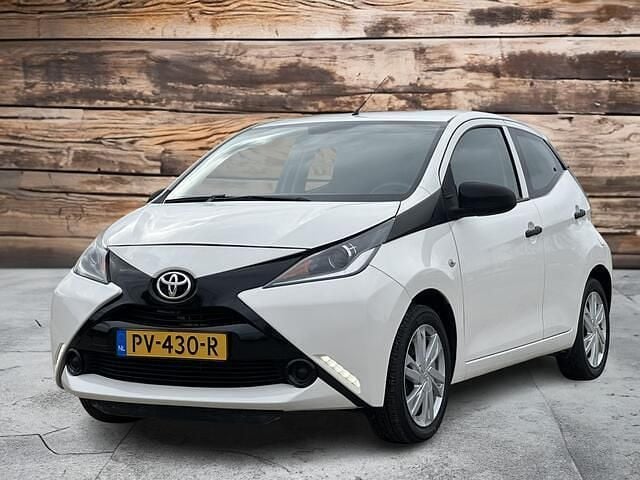Occasion Toyota Aygo 69 PK (50 kW) 2017 Wit Hatchback