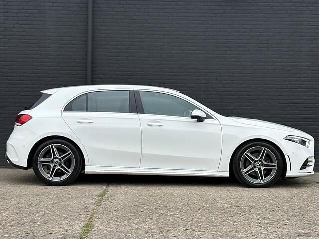 Occasion Mercedes A180 Business 136 PK (100 kW) 2019 Wit Hatchback