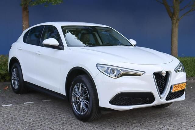 Wit Gebruikt 2018 Alfa Romeo Stelvio Super SUV | € 26.950 (Goede deal) - Afbeelding 1/4