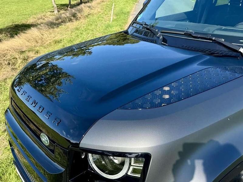 Occasion Land Rover Defender 300 PK (220 kW) 2025 Grijs SUV