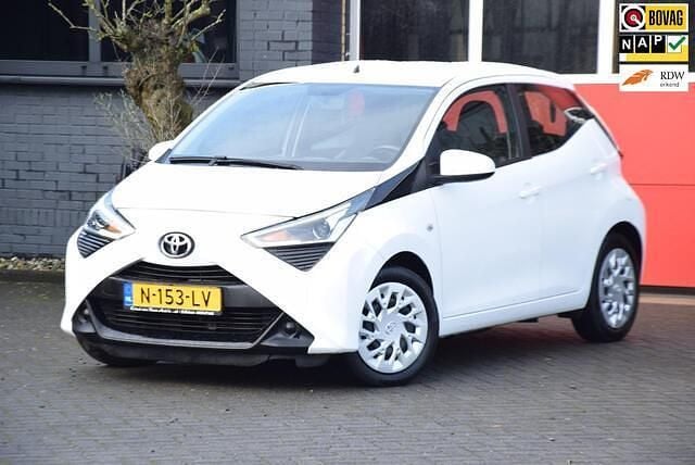 Occasion Toyota Aygo X-play 72 PK (52 kW) 2022 Wit Hatchback