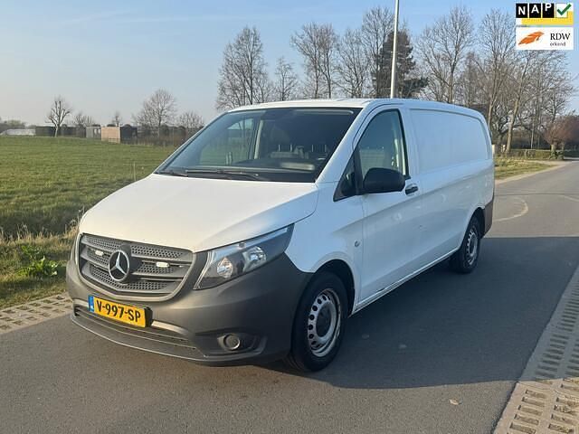 Wit Gebruikt 2018 Mercedes Vito MPV | € 7.987 (Iets duurder) - Afbeelding 1/4