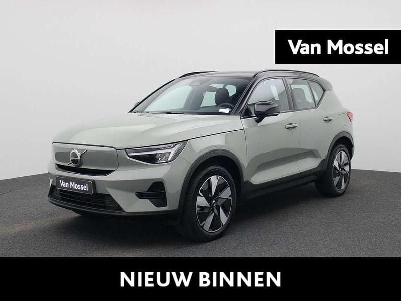 Groen Gebruikt 2023 Volvo XC40 Core SUV | € 37.900 (Super prijs) - Afbeelding 1/4