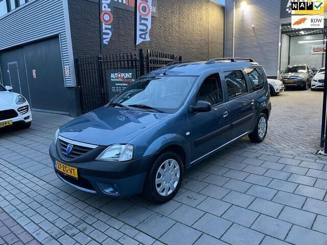 Blauw, metallic lak Gebruikt 2008 Dacia Logan MCV Ambiance MPV | € 1.999 (Eerlijke prijs) - Afbeelding 1/4