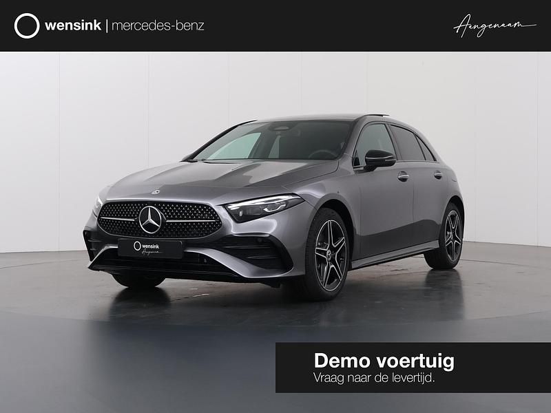 Grijs Nieuw 2025 Mercedes A250 Business Hatchback | € 43.900 (Eerlijke prijs) - Afbeelding 1/4
