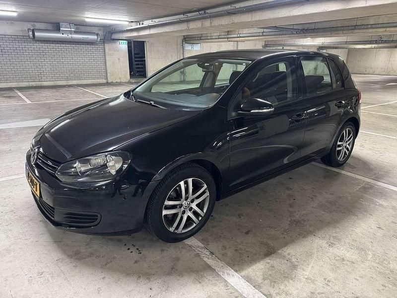 Zwart Gebruikt 2009 VW Golf VI Highline Stationwagen | € 3.950 (Goede deal) - Afbeelding 1/4