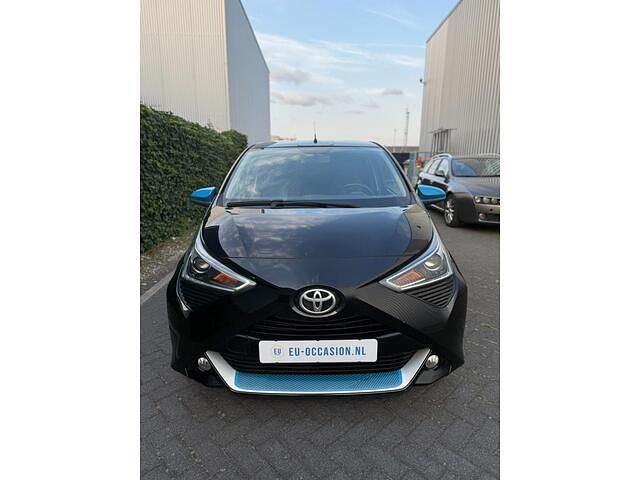 Occasion Toyota Aygo X-play 72 PK (52 kW) 2019 Zwart (metallic) Hatchback