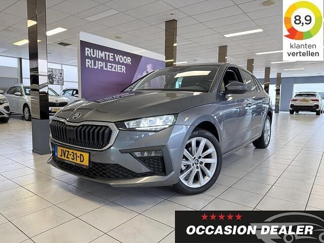 Grijs Occasion 2025 Skoda Scala Selection Hatchback | € 24.450 (Eerlijke prijs) - Afbeelding 1/4