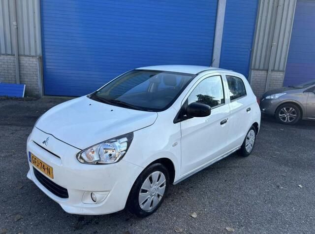 Wit Gebruikt 2016 Mitsubishi Space Star Hatchback | € 6.450 (Eerlijke prijs) - Afbeelding 1/4