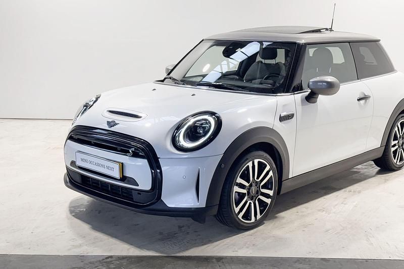 Occasion Mini Cooper Classic 135 kW (184 PK) 2023 Nanuq white Hatchback