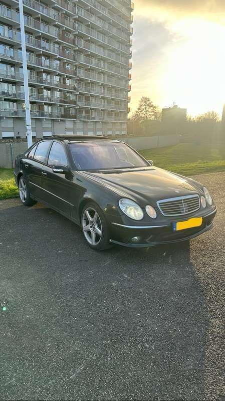 Gebruikt 2002 Mercedes E500 Avantgarde Sedan | € 8.650 (Eerlijke prijs) - Afbeelding 1/4