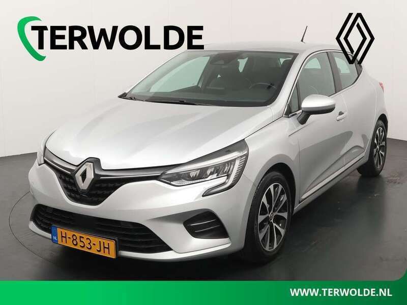 Grijs Gebruikt 2020 Renault Clio V Intens Hatchback | € 14.945 (Iets duurder) - Afbeelding 1/4