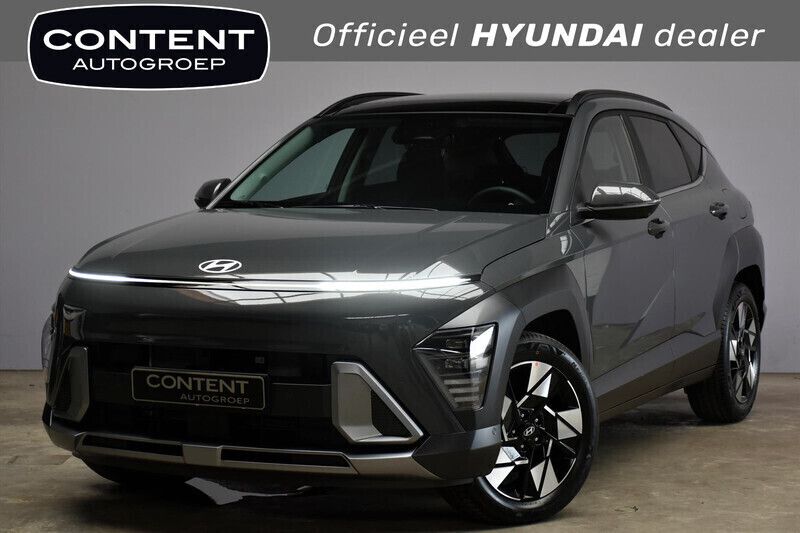 Ecotronic gray (grijs metallic) Nieuw 2025 Hyundai Kona Premium SUV | € 41.990 (Iets duurder) - Afbeelding 1/4