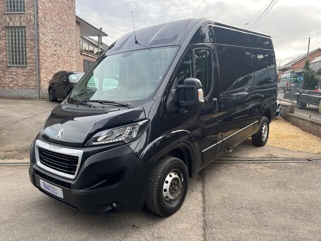 Zwart Gebruikt 2019 Peugeot Boxer Van | € 14.990 (Eerlijke prijs) - Afbeelding 1/4