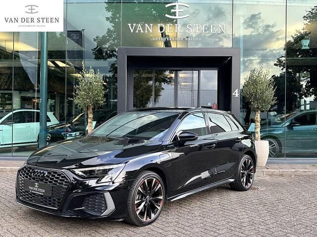 Overige Gebruikt 2021 Audi A3 Sportback Advanced Hatchback | € 30.950 (Duur) - Afbeelding 1/4