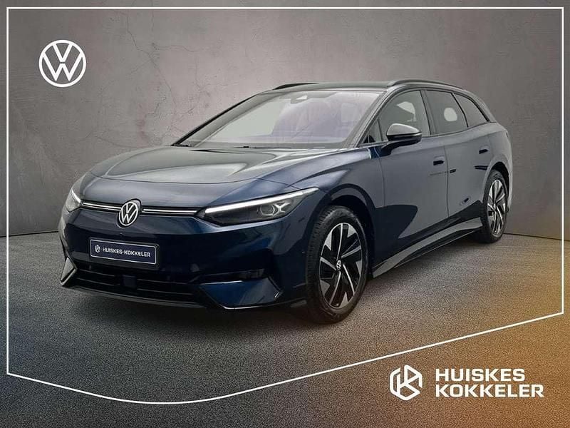 Aquamarine blue met zwart dak Occasion 2023 VW ID.7 Edition Stationwagen | € 51.265 (Goede deal) - Afbeelding 1/4