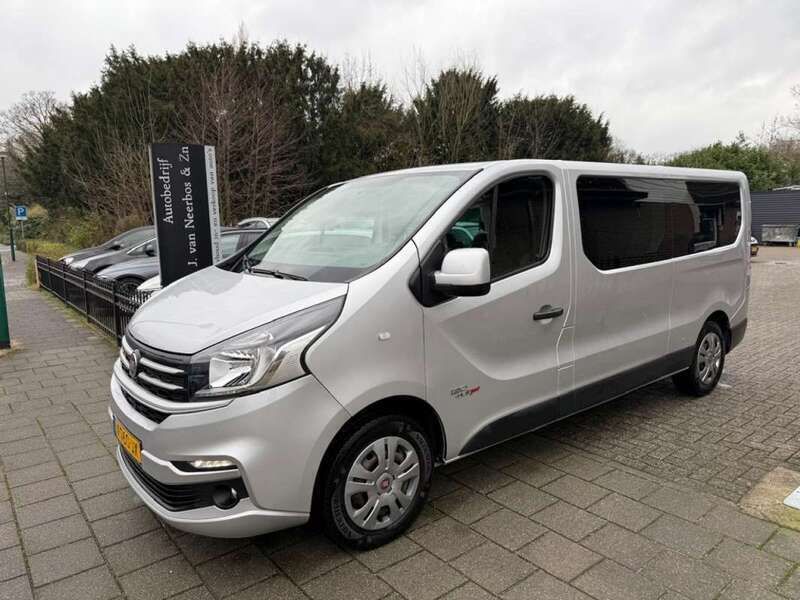 Grijs Gebruikt 2017 Fiat Talento Van | € 11.485 - Afbeelding 1/4