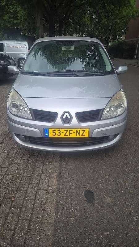 Zilver Gebruikt 2008 Renault Scénic II Business MPV | € 3.500 (Duur) - Afbeelding 1/4