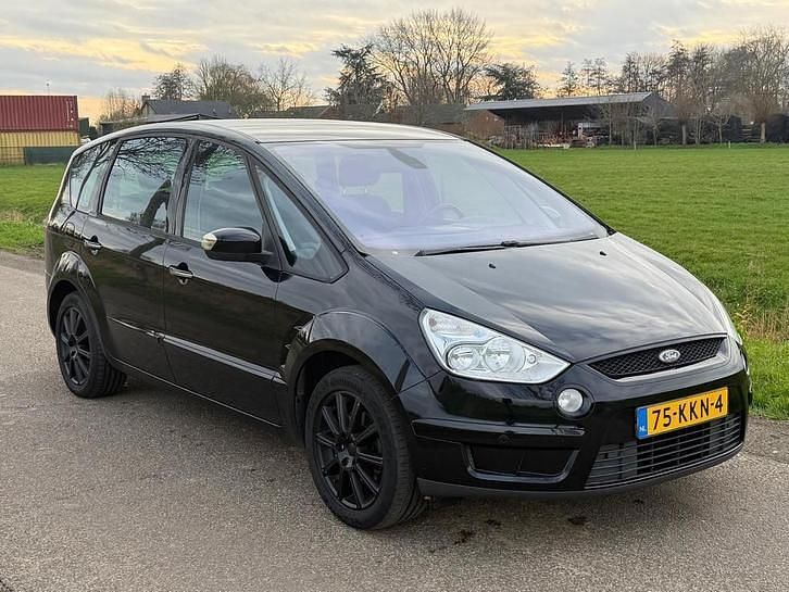 Occasion Ford S-MAX Trend 146 PK (107 kW) 2010 Zwart MPV