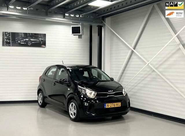 Zwart Gebruikt 2021 Kia Picanto Comfort Hatchback | € 10.650 (Goede deal) - Afbeelding 1/4