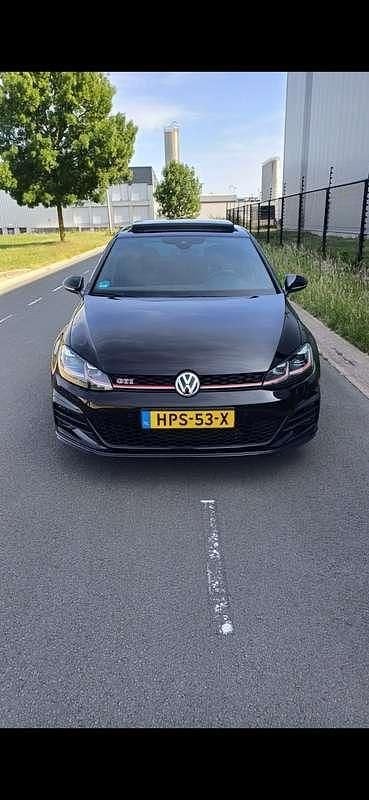 Zwart Gebruikt 2019 VW Golf VII GTI Stationwagen | € 25.900 (Super prijs) - Afbeelding 1/4