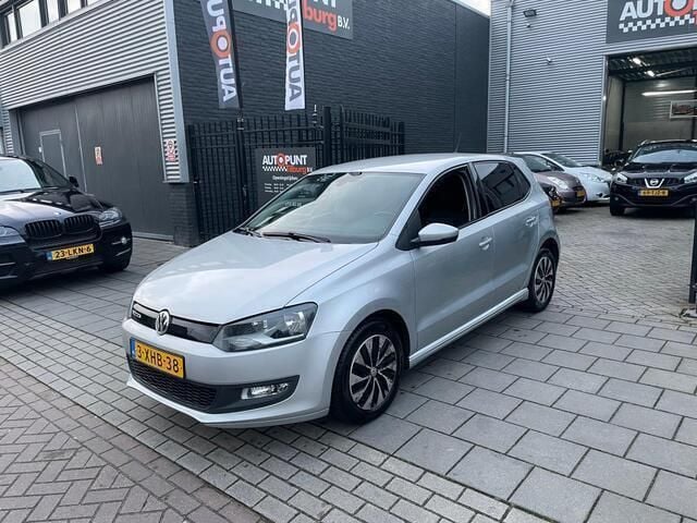 Grijs Gebruikt 2014 VW Polo Hatchback | € 4.499 (Goede deal) - Afbeelding 1/4