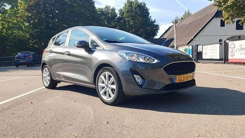 Grijs Gebruikt 2018 Ford Fiesta Vignale Hatchback | € 12.750 (Eerlijke prijs) - Afbeelding 1/4
