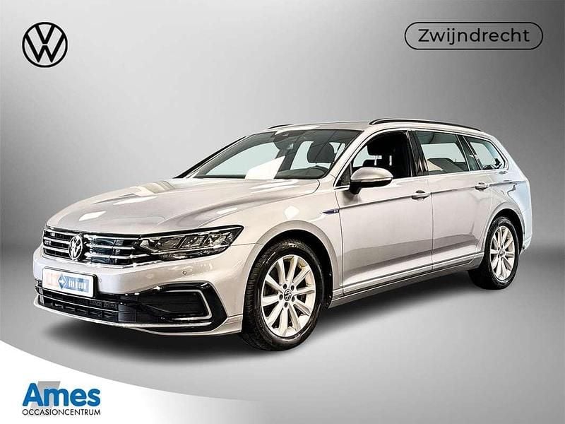 Zilver Gebruikt 2022 VW Passat Business Stationwagen | € 24.995 (Goede deal) - Afbeelding 1/2