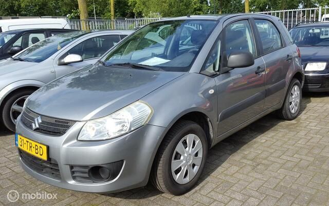 Grijs Gebruikt 2007 Suzuki SX4 MPV | € 3.950 (Iets duurder) - Afbeelding 1/4