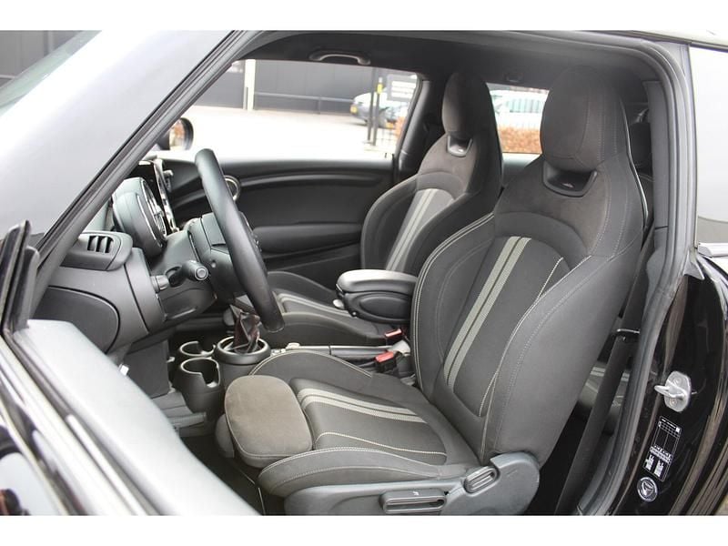 Occasion Mini Cooper 136 PK (100 kW) 2018 Zwart Hatchback