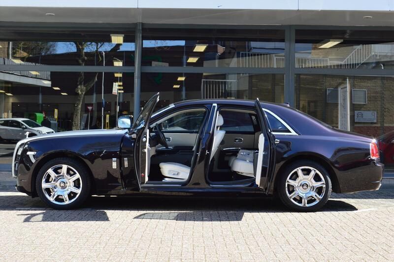 Zwart Gebruikt 2012 Rolls Royce Ghost Sedan | € 149.500 - Afbeelding 1/4