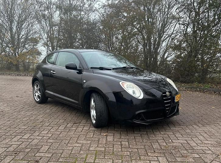 Zwart Gebruikt 2009 Alfa Romeo MiTo Progression Hatchback | € 2.750 (Eerlijke prijs) - Afbeelding 1/4