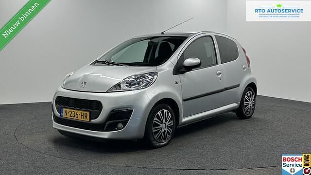 Grijs Occasion 2013 Peugeot 107 Access Hatchback | € 4.250 (Eerlijke prijs) - Afbeelding 1/4