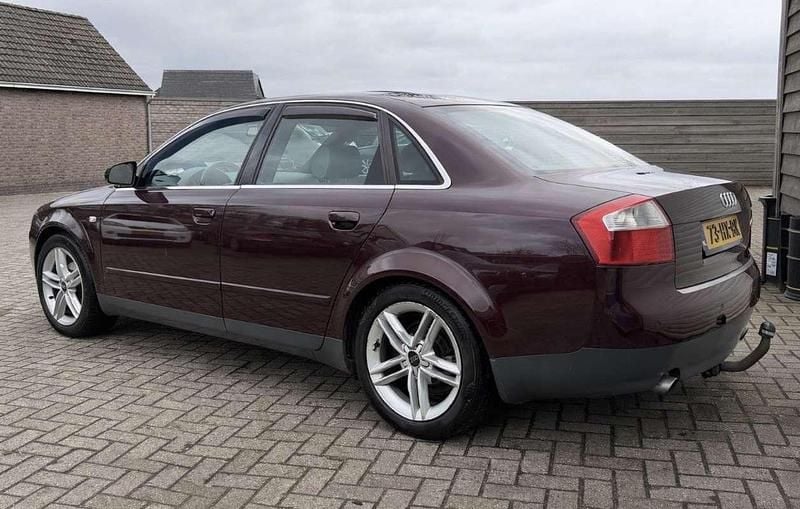 Occasion Audi A4 150 PK (110 kW) 2002 Rood Sedan