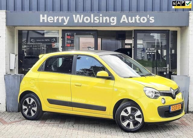 Geel Occasion 2015 Renault Twingo Expression Hatchback | € 6.999 (Iets duurder) - Afbeelding 1/4