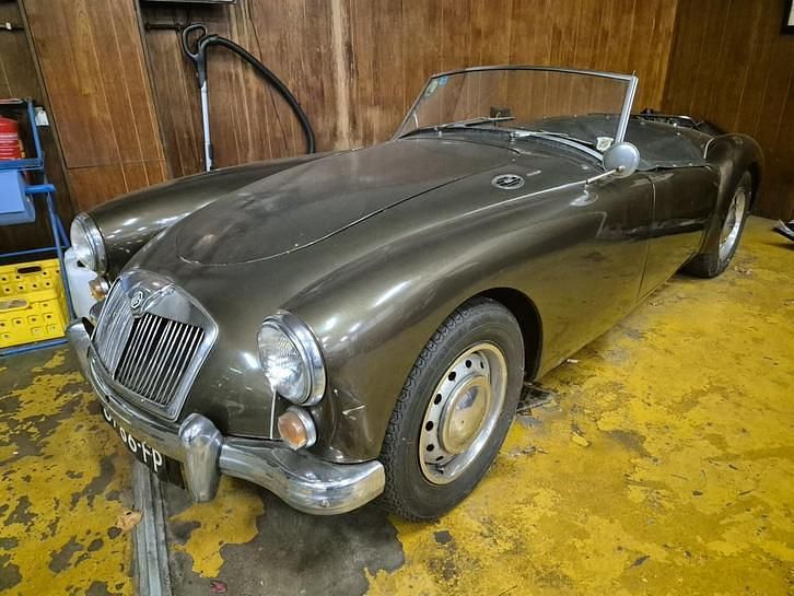 Gebruikt 1968 MG 1600 | € 17.500 - Afbeelding 1/4
