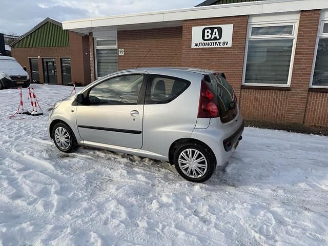 Occasion Peugeot 107 Active 68 PK (50 kW) 2013 Grijs Hatchback