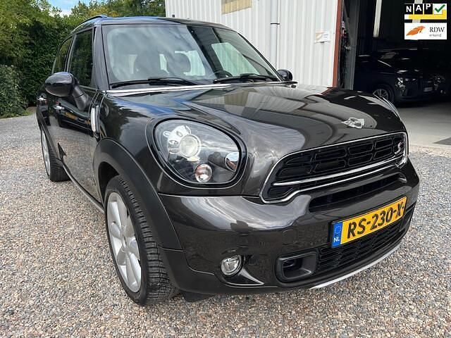 Bruin Gebruikt 2016 Mini Cooper S Countryman Chili SUV | € 16.999 (Eerlijke prijs) - Afbeelding 1/4