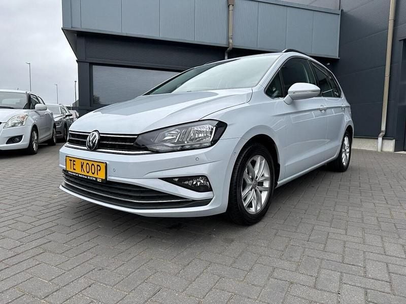 Grijs Gebruikt 2018 VW Golf Sportsvan MPV | € 17.850 (Goede deal) - Afbeelding 1/4