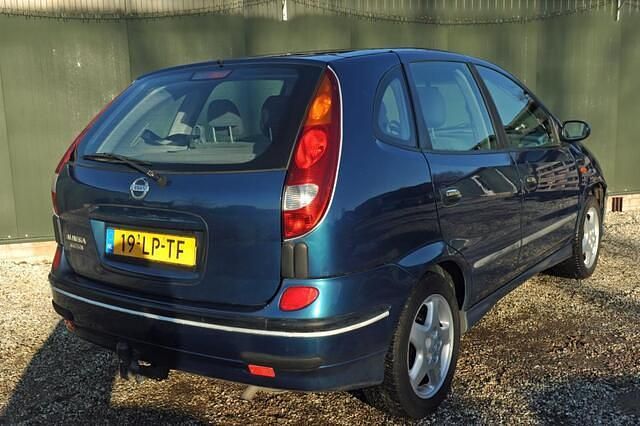 Occasion Nissan Almera Tino 116 PK (85 kW) 2003 Blauw (metallic) MPV