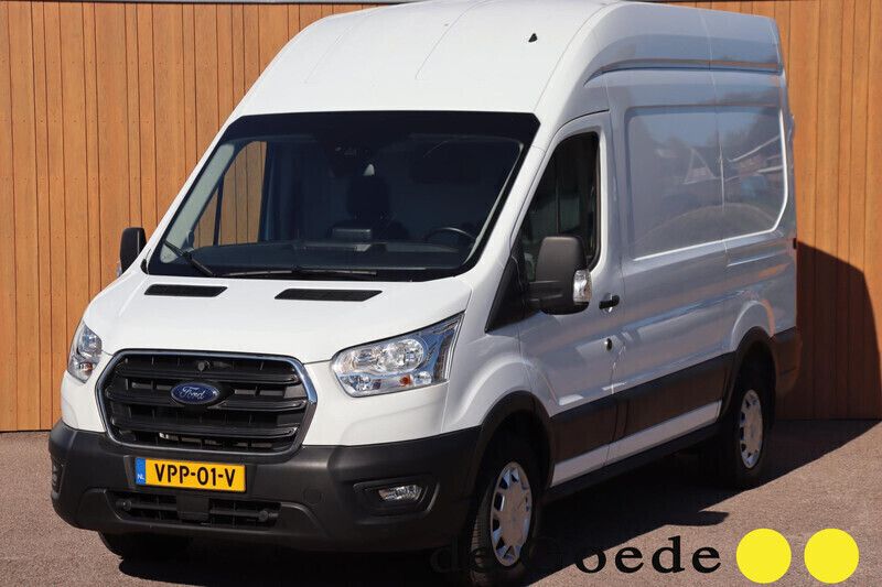 Wit Gebruikt 2022 Ford Transit Trend Van | € 24.940 (Eerlijke prijs) - Afbeelding 1/4