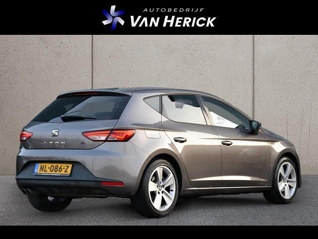 Occasion Seat Leon FR 125 PK (91 kW) 2015 Grijs Hatchback