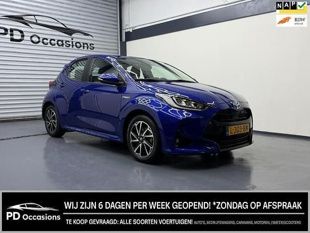 Blauw Gebruikt 2021 Toyota Yaris Hatchback | € 18.950 (Goede deal) - Afbeelding 1/4