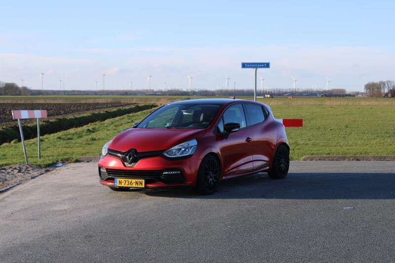 Rood Gebruikt 2013 Renault Clio R.S. R.S. Hatchback | € 8.500 (Super prijs) - Afbeelding 1/4