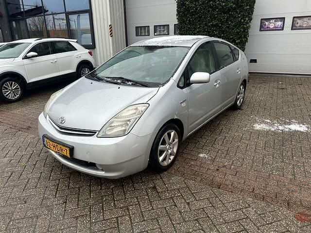 Grijs Gebruikt 2008 Toyota Prius Business Edition Hatchback | € 3.950 (Eerlijke prijs) - Afbeelding 1/4