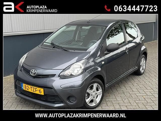 Grijs Gebruikt 2012 Toyota Aygo Comfort Hatchback | € 5.450 (Eerlijke prijs) - Afbeelding 1/4