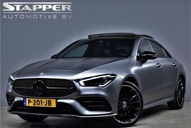 Grijs Gebruikt 2022 Mercedes E250 AMG line Sedan | € 39.995 - Afbeelding 1/4