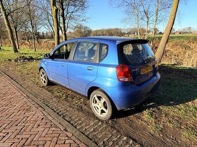 Occasion Chevrolet Kalos 83 PK (61 kW) 2003 Blauw Hatchback